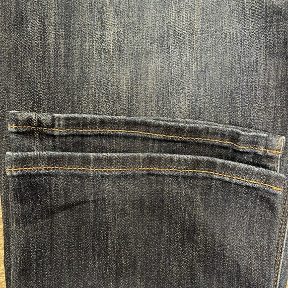 Express mid rise barely boot jeans - Picture 8 of 9